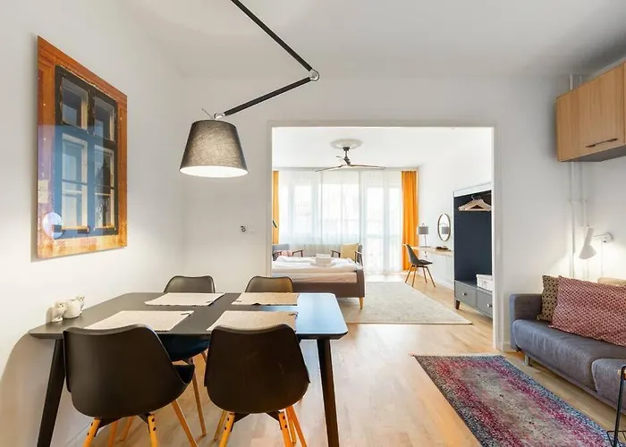Cozy&stylish At The Eastern Railway St. W Balcony *
