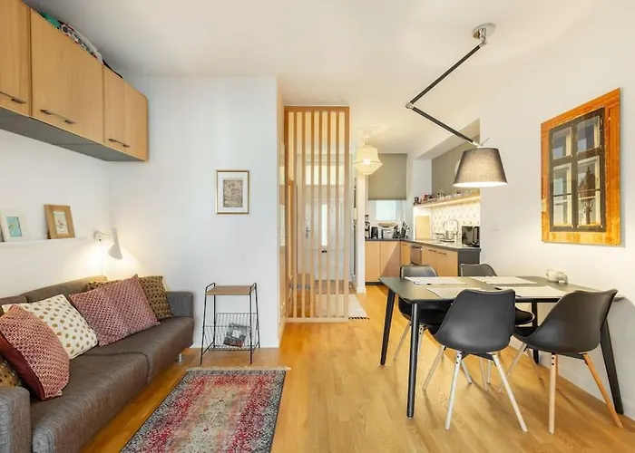 Cozy&stylish At The Eastern Railway St. W Balcony