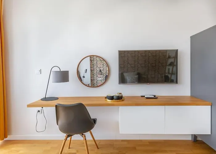 Cozy&stylish At The Eastern Railway St. W Balcony *
